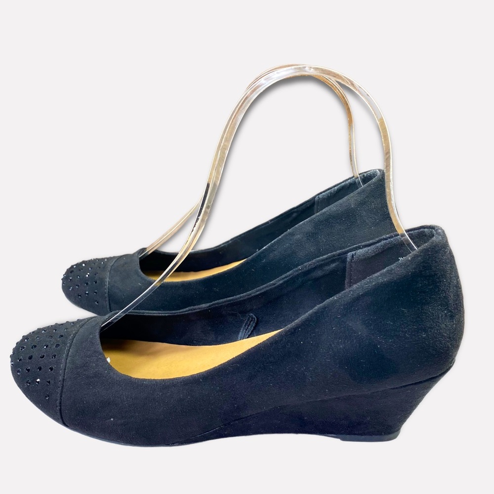 New Seychelles Black Suede with Black Stones wedge slip on Womens shoes size 7
